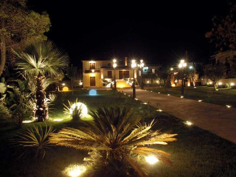 Διώροφη κατοικία με υπόγειο - Άβυθος (Άκολη) Ροδοδαφνης, Αχαΐα