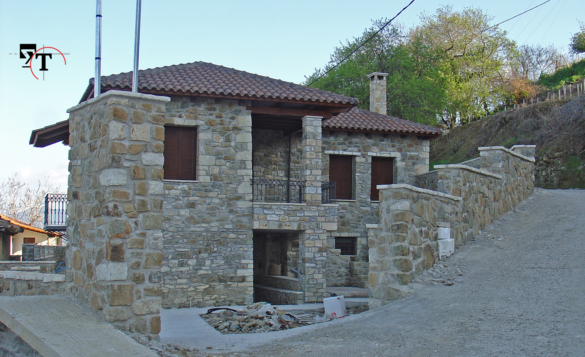 Ισόγειος οικία με υπόγειο -Τεχνικά γραφεία Αχαΐα